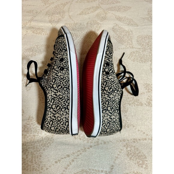 Vans Classic Slip On Womens Size 9 Shoes Cheetah Leopard Print Skate Sneakers - Picture 7 of 10